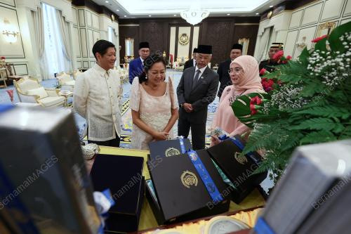 AL-SULTAN ABDULLAH RI'AYATUDDIN AL-MUSTAFA BILLAH SHAH