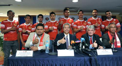 KL16_26112013_ANNUAR_TRW