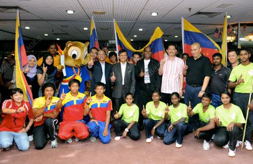 DATUK RAJA NONG CHIK RAJA ZAINAL ABIDIN