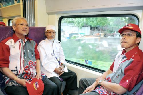 MOHD NAJIB TUN ABDUL RAZAK