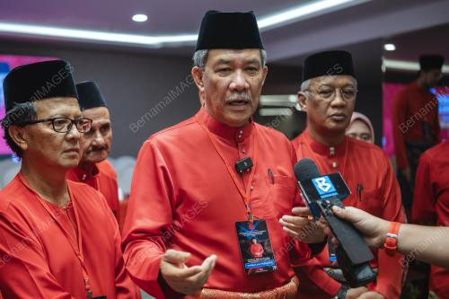 DATUK SERI MOHAMAD HASAN