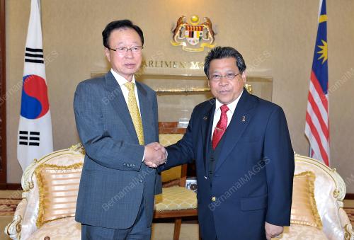 TAN SRI PANDIKAR AMIN MULIA