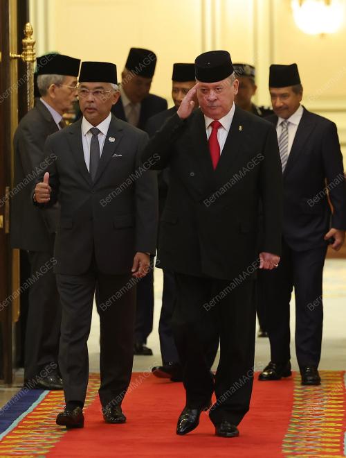 AL-SULTAN ABDULLAH RI'AYATUDDIN AL-MUSTAFA BILLAH SHAH