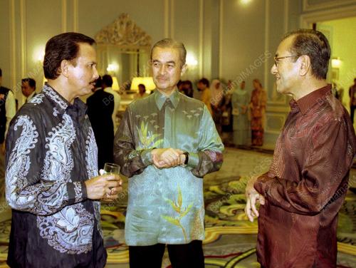 TUN ABDULLAH AHMAD BADAWI