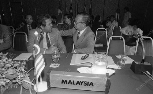 TENGKU AHMAD RITHAUDDEEN