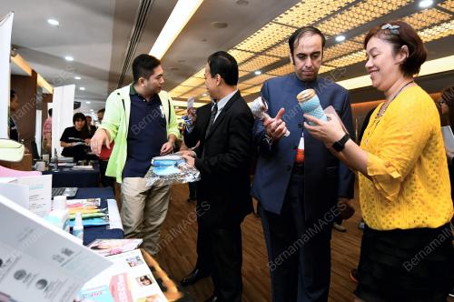 KL16_28082018_PIKOM