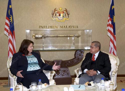 KL16_28102014_PARLIMEN