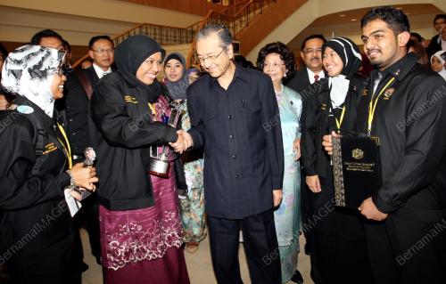 TUN DR MAHATHIR MOHAMAD