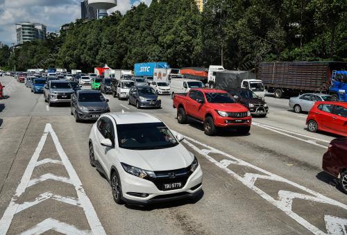 TINJAUAN ALIRAN TRAFIK SEMPENA HARI RAYA AIDILFITRI