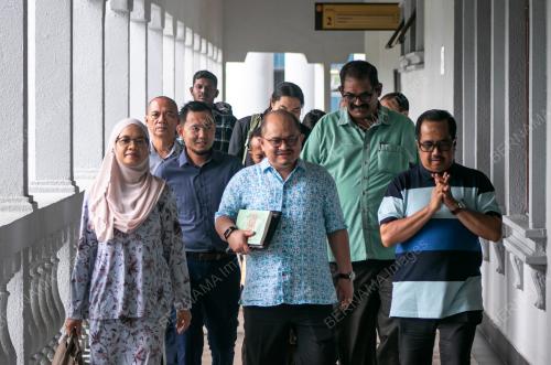 DATUK SERI SHAMSUL ISKANDAR MOHD AKIN