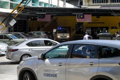 JENAZAH PELAPES TIBA DI HKL