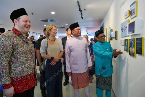 DATUK SERI ANWAR IBRAHIM