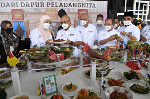 DATUK SERI DR RONALD KIANDEE