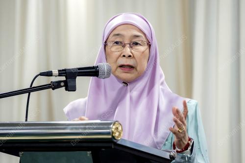 DATUK SERI DR WAN AZIZAHÊWANÊISMAIL