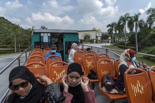 AKTIVITI PELANCONGAN SEKITAR IBU KOTA