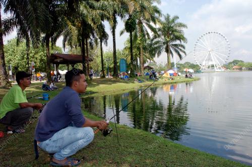 PERTANDINGAN MEMANCING