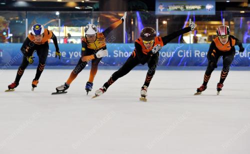 KL16_30092015_ICE_SKATING