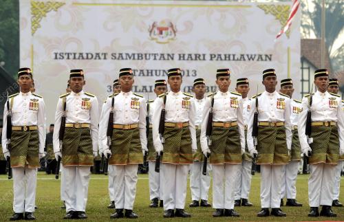 KL16_31072013_HARI_PAHLAWAN