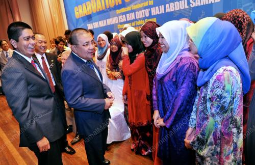 KL16_31102012_GRADUAN_FELDA