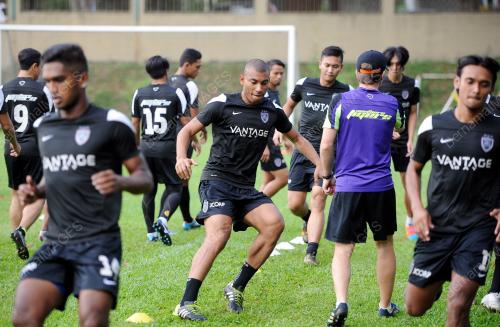 KL16_31102014_JDT