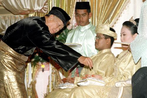 RAJA SEHARI