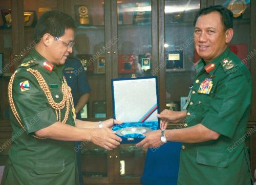 KL17-06_02_2001_KUNJUNGAN_19012016