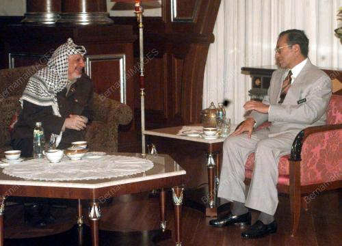 KL17-15_08_2000_PM-PALESTIN_12012016