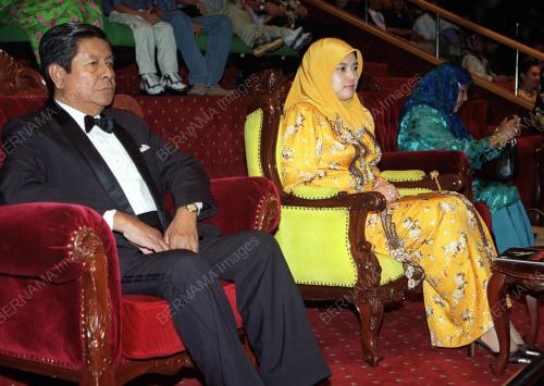 RAJA PERMAISURI AGONG