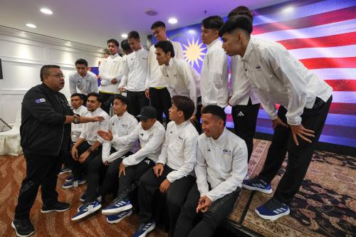 DATUK MOHD SUMALI REDUAN