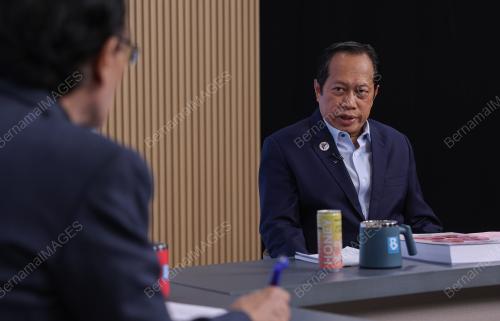 DATUK SERI AHMAD MASLAN