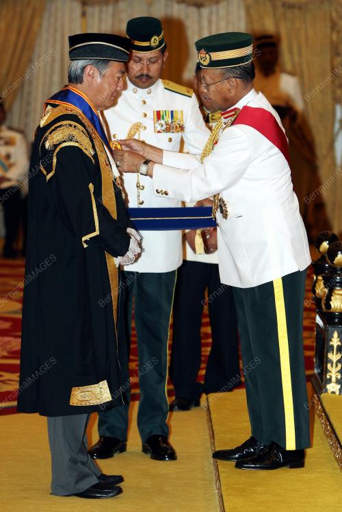 TUANKU ABDUL HALIM MU'ADZAM SHAH