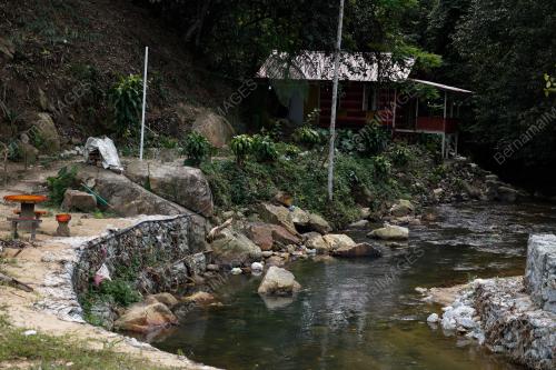 TINJAUAN TEMPAT PERKELAHAN CUTI UMUM HARI WILAYAH - PKP