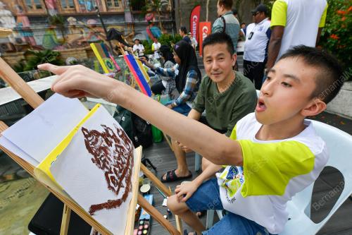 KINDER ARTS BY SPECIAL ARTISTS