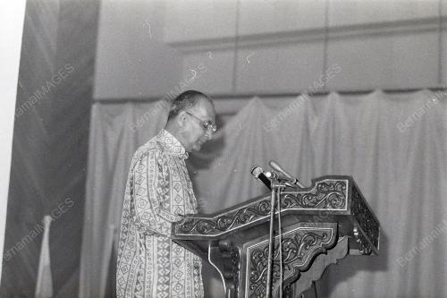 DATUK SERI UTAMA HUSSEIN ONN (PM3)