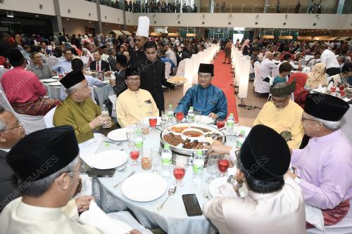 KL17_01072019_KKR_BN201906283596