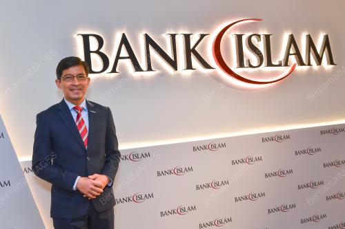 DATUK MOHD MUAZZAM MOHAMED