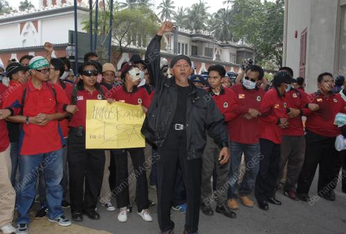 PERARAKAN GERAKAN MANSUH ISA