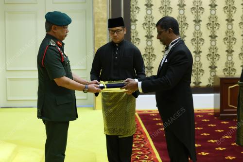 AL-SULTAN ABDULLAH RI'AYATUDDIN AL-MUSTAFA BILLAH SHAH