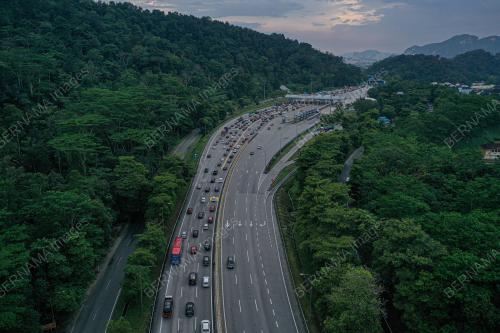 ALIRAN TRAFIK SEMPENA TAHUN BARU CINA 2022