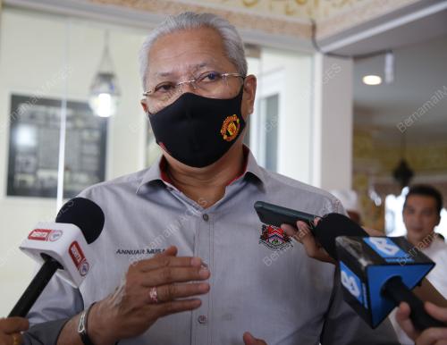 TAN SRI ANNUAR MUSA