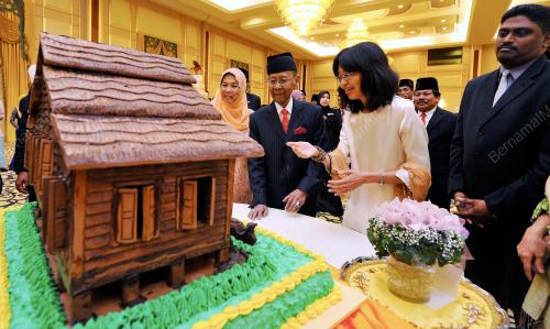 KL17_02062016_AGONG