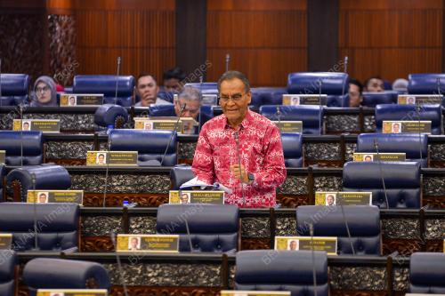 DATUK SERI DR DZULKEFLY AHMAD