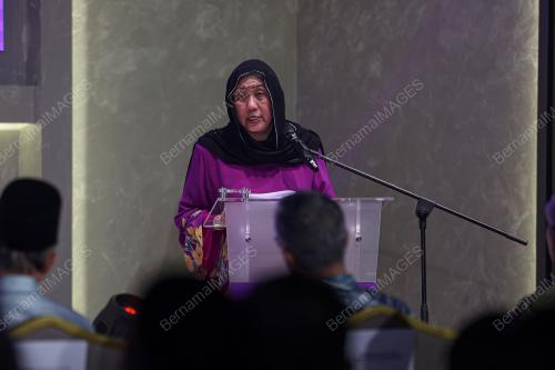 DATUK ZAITON MOHD HASSAN