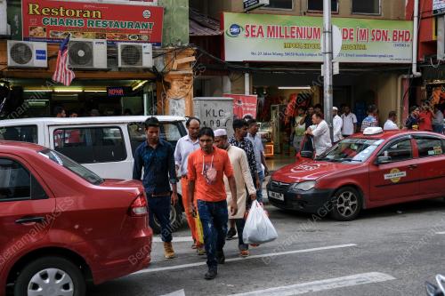 KL17_02092018_WARGA_ASING