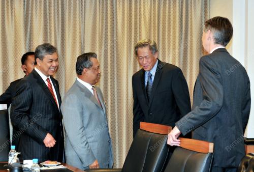 TAN SRI MUHYIDDIN YASSIN