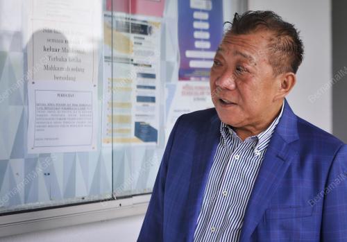 DATUK SERI BUNG MOKTAR RADIN