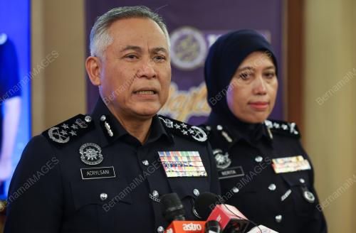 TAN SRI ACRYL SANI ABDULLAH SANI