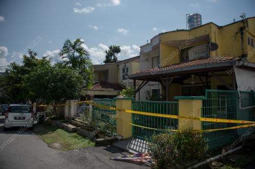 TANAH RUNTUH DI JALAN KELAB UKAY
