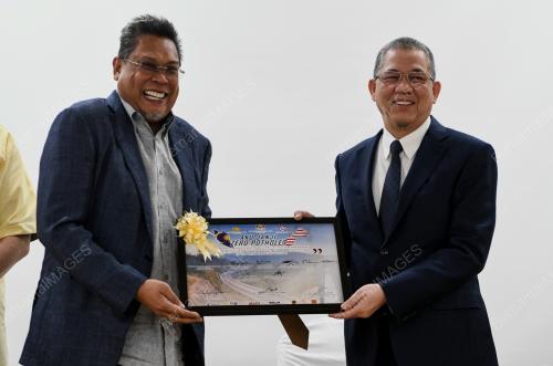 DATUK SERI FADILLAH YUSOF