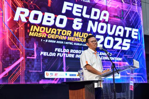 DATUK SERI AHMAD SHABERY CHEEK